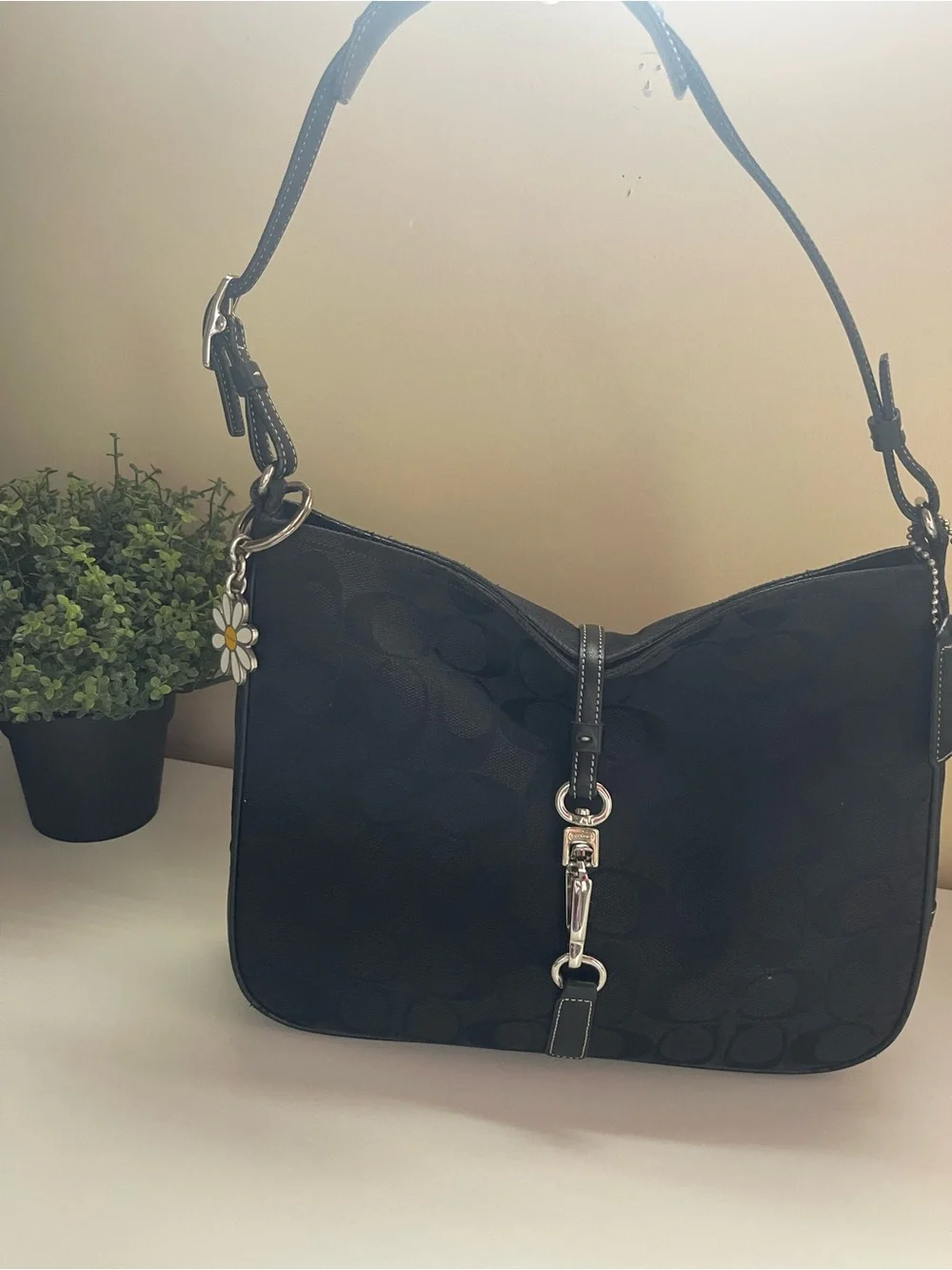 Coach Vintage Black Signature Hampton Shoulder Bag with Daisy Charm
